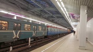 ДВИЖЕНИЕ ПОЕЗДОВ МЕТРО // ЗАМОСКВОРЕЦКАЯ ЛИНИЯ // 2024