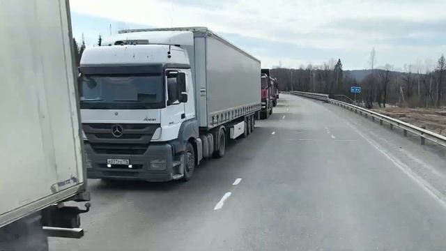 На перемотке X4 Пробка трасса м-5 на челябинск. В районе смотреть онлайн