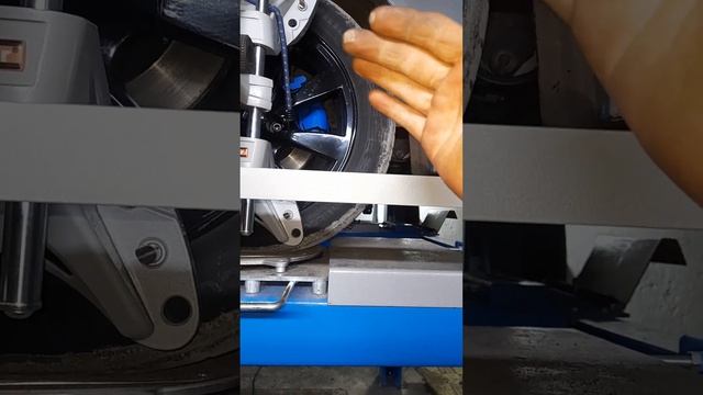 Регулировка продольного наклона шкворня (Кастер) Техн смотреть онлайн