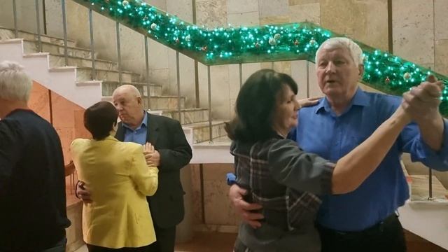 Ах  какая  женщина