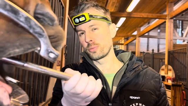 Провели сложную стоматологическую операцию у старень