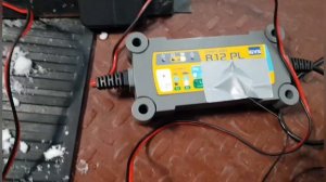 Заряд аккумулятора  132 Ач на АЗУ  GYS  8.12 PL - несколько реж