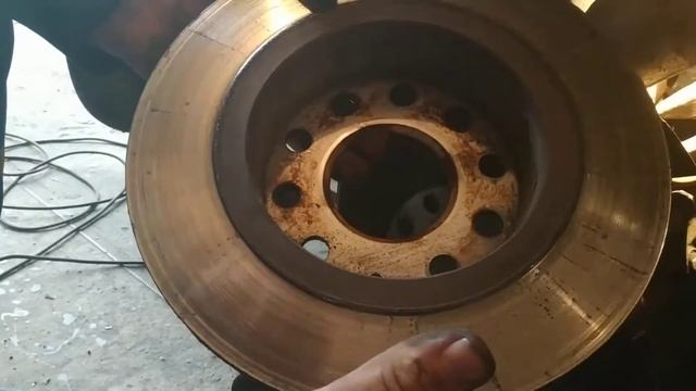 Заміна задніх тормозних дисків і колодок. Škoda Octavia смотреть онлайн