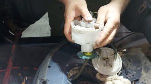 Audi a6 c5 2.7. Как заменить бензонасос !