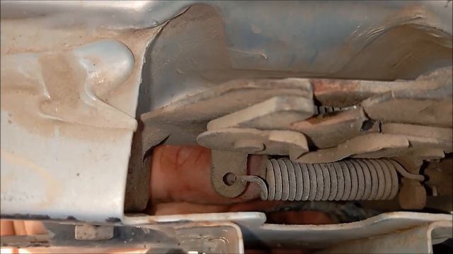 Как открыть капот? открываю капот снаружи/ВаЗ 2112 смотреть онлайн