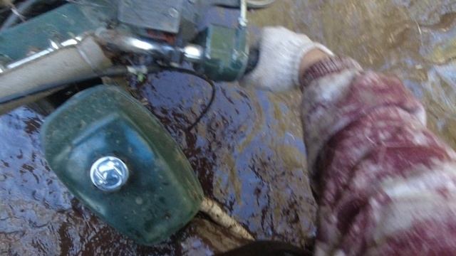 Глубокая лужа на мотоцикле №193 смотреть онлайн