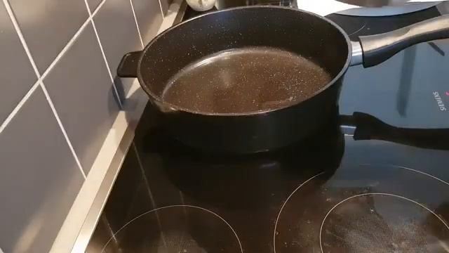 Воздушные Лепешки с Добавлением Манки смотреть онлайн