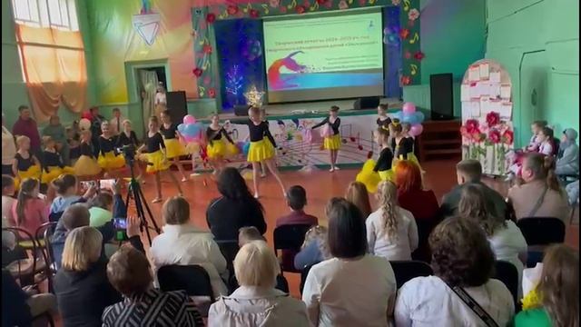 Отчетный концерт творческих коллективов «Эксклюзив» и «Учись прекрасному» смотреть онлайн
