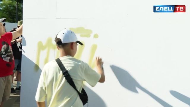 Мастер-классами по танцам, граффити и диджеингу ельча?