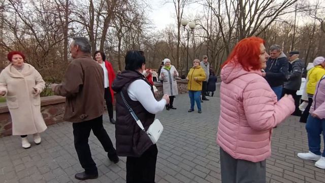 Дарите женщинам цветы..... 12.04.25 Гомель парк Луначарског смотреть онлайн