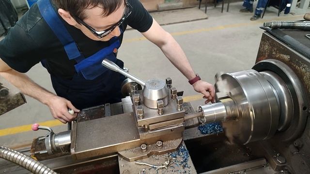 Новые втулки для наплавочно-расточного станка смотреть онлайн