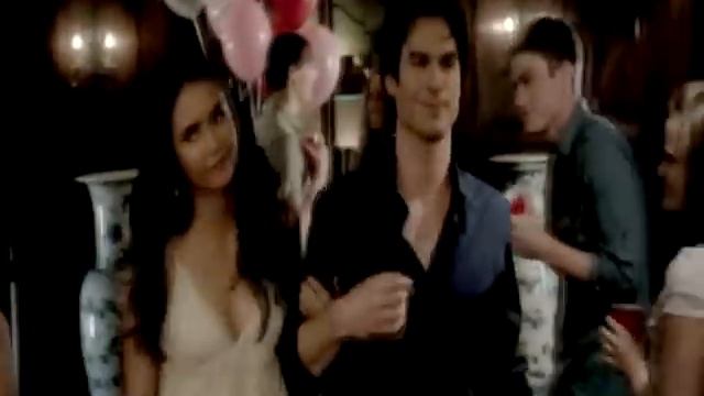 Delena moments 3.01 (Birthday) / Деймон и Елена / The Vampire Diaries смотреть онлайн