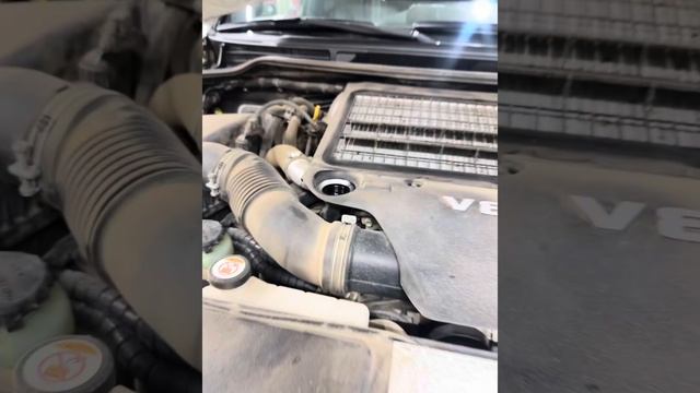 Замена масла двс и фильтров LC 200 Дизель .