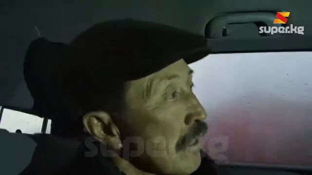 Таксист кардарына бычак сайып өлтүрүп койгонбу?