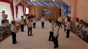 Казахский танец для мальчиков