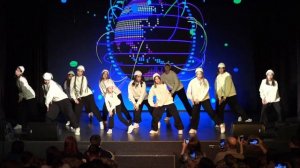 Уличный танец, подростки