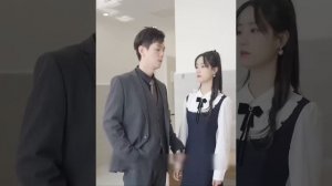 Притворившись курьером, богатый CEO начинает ухаживать