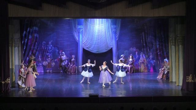 Русский национальный классический балет "ЭСМЕРАЛЬДА" смотреть онлайн