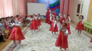 Весёлый танец матрешек. Вторая младшая возрастная гру