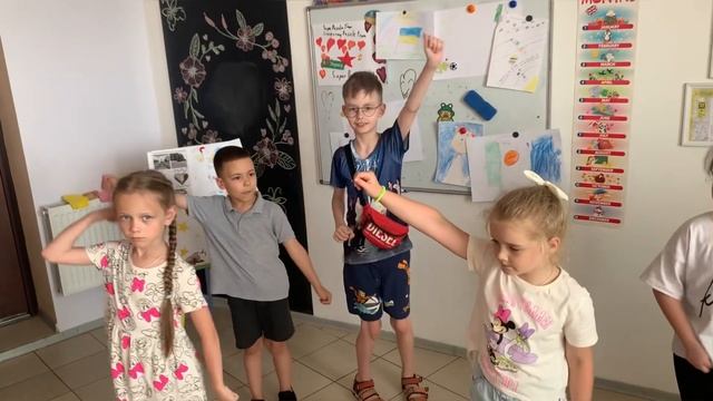 Давід Лопатка - “Puzzle Studio” Official Music Video (Part 1)