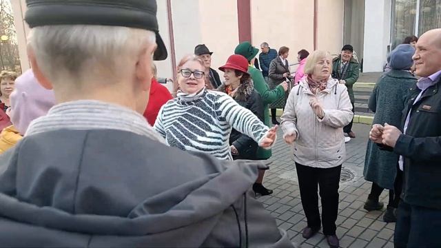 Давай - давай.....08.03.25 Гомель парк Луначарского 🥰💫 смотреть онлайн