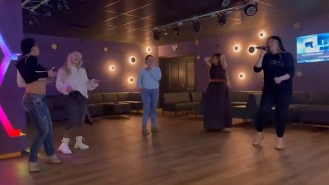 «Свеча горела» в исполнении Лидии Абдуллаевой смотреть онлайн