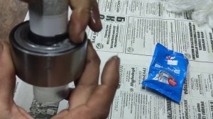 смазываю ступичный подшипник (эксперимент)