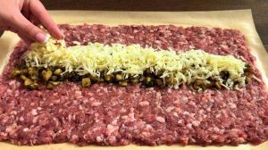 СОЧНЫЙ РУЛЕТ ИЗ ФАРША, от которого все будут без ума! Невероятно вкусный рулет из фарша с начинкой!