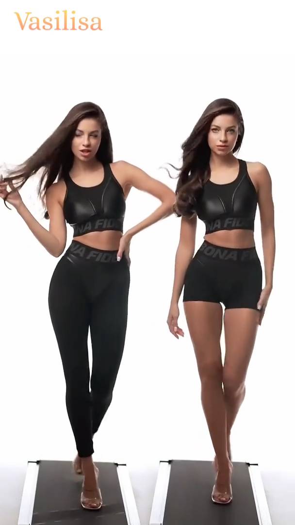 Девушки 🥰 смотреть онлайн