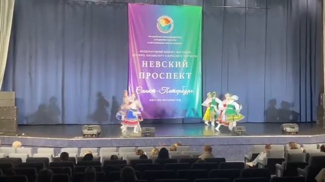 Эстрадно-спортивный ансамбль Эври-Данс. Выступление с смотреть онлайн