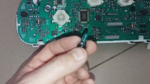 Замена лампочек в панели приборов Hyundai Santa Fe 1