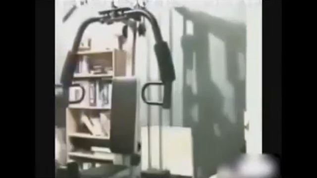 ПРИКОЛЫ В СПОРТЗАЛЕ смотреть онлайн