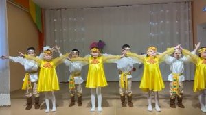 якутский народный танец "Ыьыах ункуутэ"