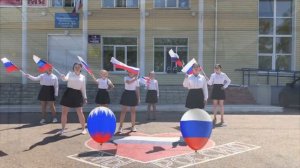 Флешмоб ко дню России, со спецэффектами  с. Ср. Аверкин?
