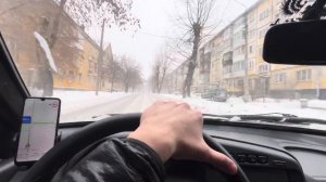 КУРЬЕРА ВСТРЕТИЛА ОБНАЖЁННАЯ ДЕВУШКА? / ПЕРВЫЙ РАЗ РАБ