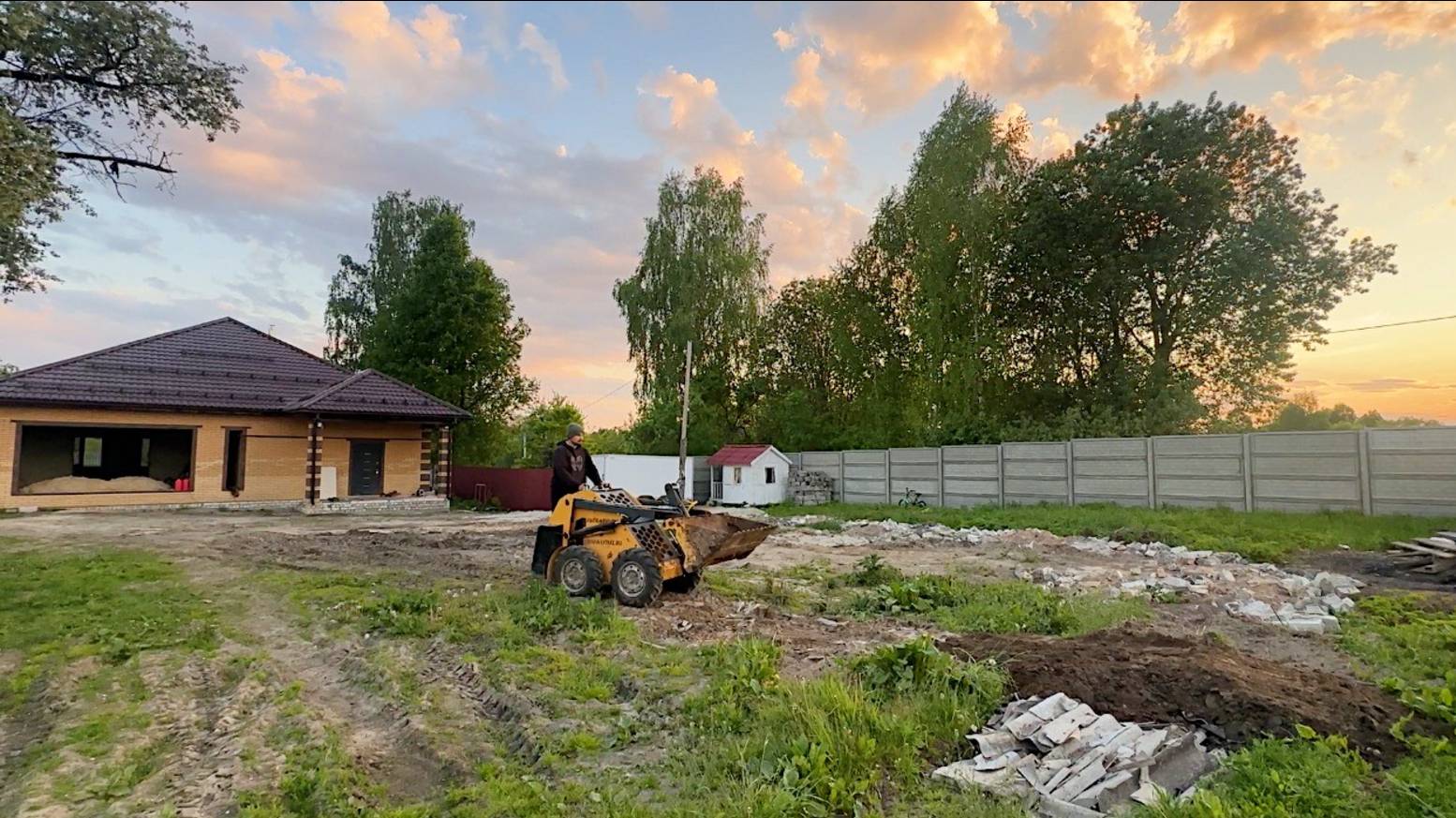 Вот это находка! Работа в теплицах. Наводим порядок на участке. Жизнь простых людей в деревне. смотреть онлайн