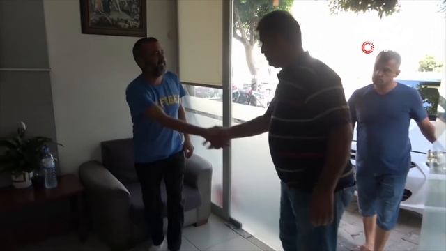 Турок показал, кто настоящий мусульманин! смотреть онлайн