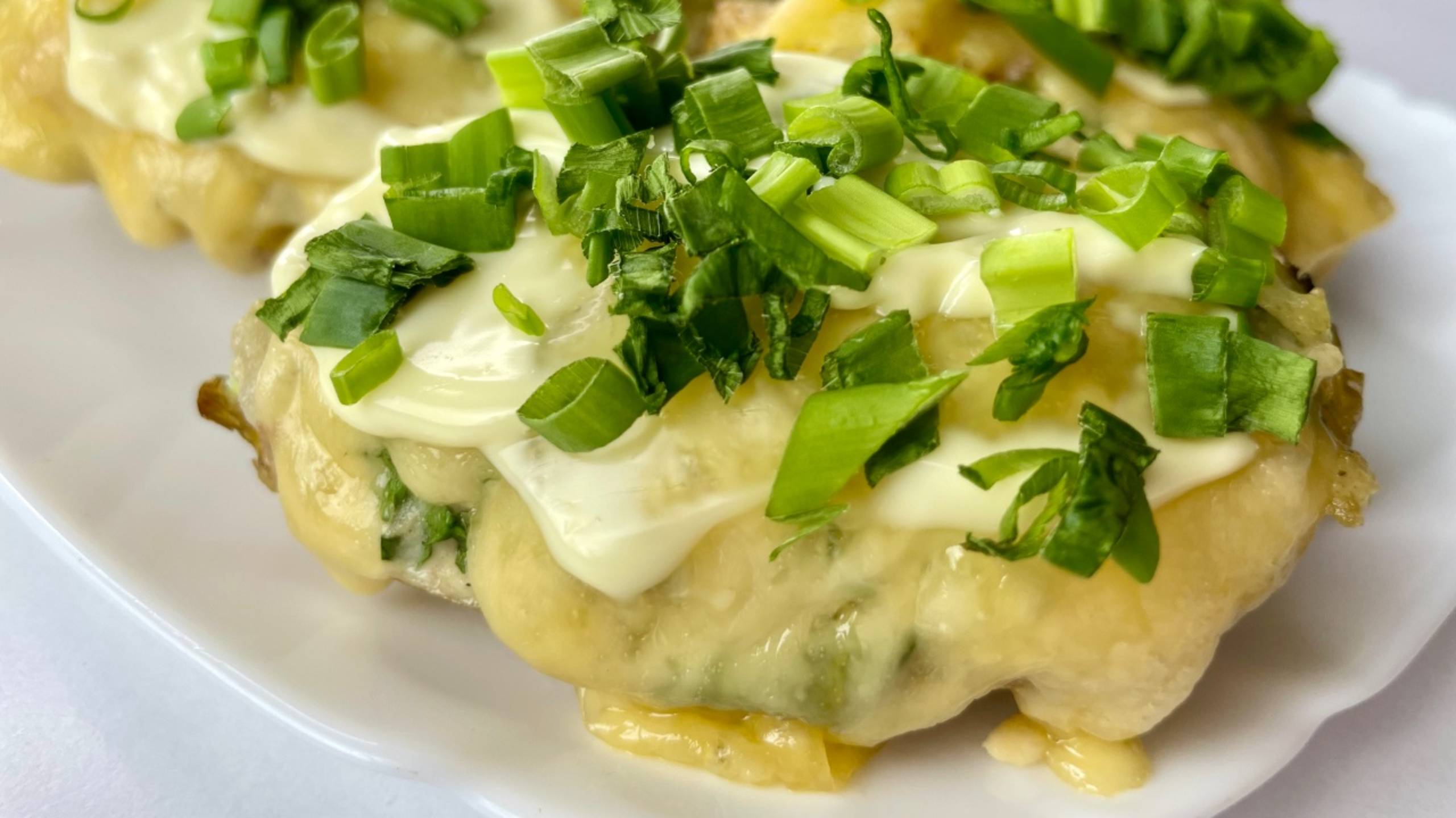 Картофельные лодочки в духовке - запекаем с тунцом, сыром и майонезом смотреть онлайн