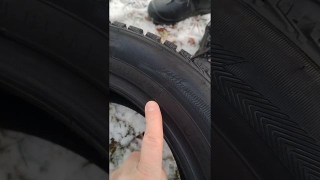06_Goodride Icemaster Spike Z-506 а рядом Hakkapeliitta 10