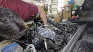 Замена вихревых заслонок на впускном коллекторе Ауди