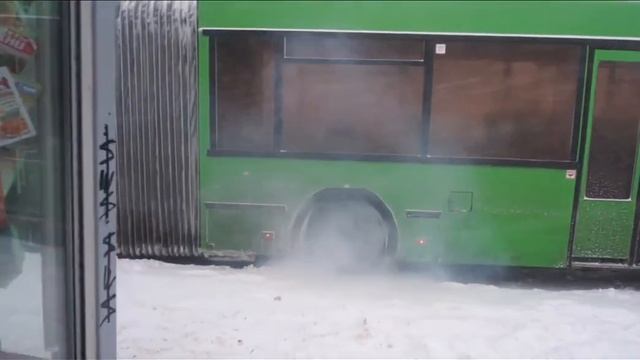 дрифт троллейбусов и автобусов Эдит смотреть онлайн