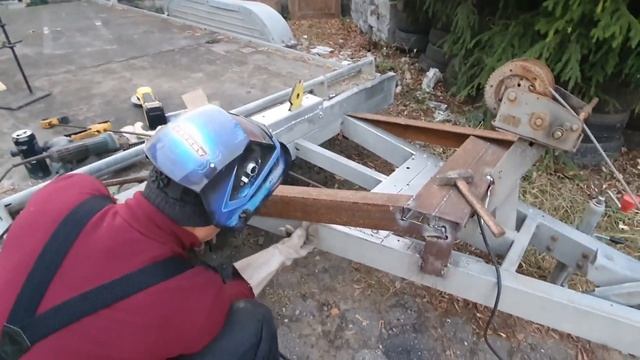 непростая установка лебедки на прицеп-автовоз смотреть онлайн