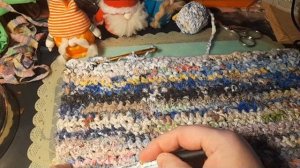 Коврик из полос ткани  Образец из полос коротких.