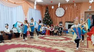 Танец озорных русских царевен подготовительная групп