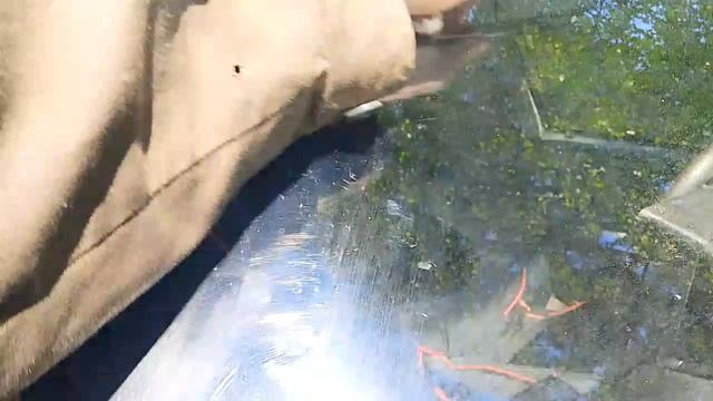 отполировать лобовое стекло автомобиля убрать царапины от дворников на машине попробовали