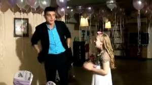 Прикольный подарок для молодожёнов на свадьбе