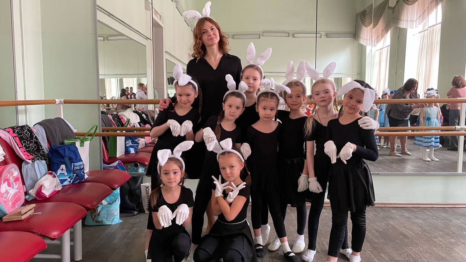 Танец с ложками «Песня Про Зайцев» ( поэт: Леонид Дербенев)