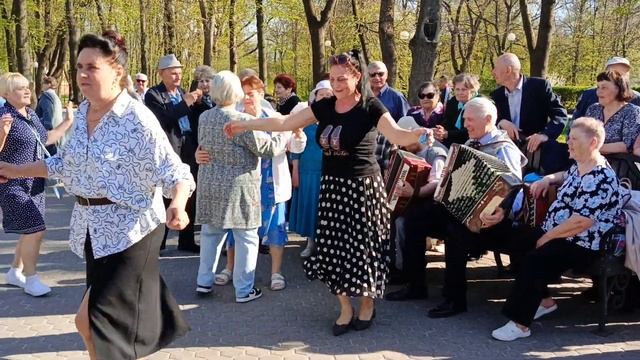 20.04.2025. Весело в парке Гомеля! Пасха. смотреть онлайн