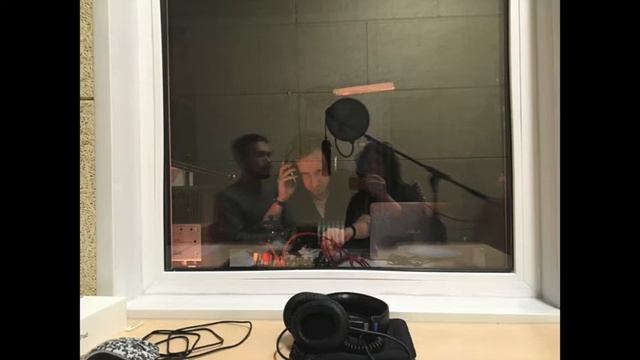 «Наши юные смешные голоса» — подкаст «Эй, Макфлай!» смотреть онлайн