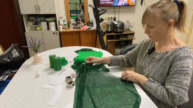 Крою комплект декабря из клуба @Swetlanabakh смотреть онлайн